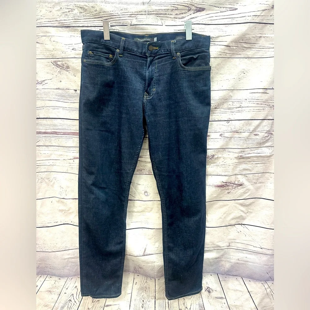 Banana Republic Men's Blue Tapered Denim Shirt Size Small